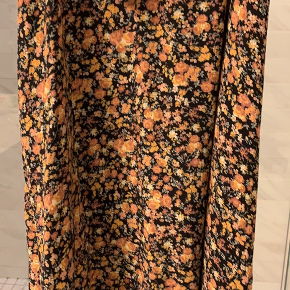 Gorgeous summer dress - Picture 3 of 8